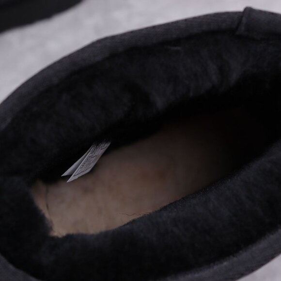 Ugg Classic Mini Fleece-Lined Warm Short-Shaped Snow Boots (Couples') Black - Picture 6 of 8